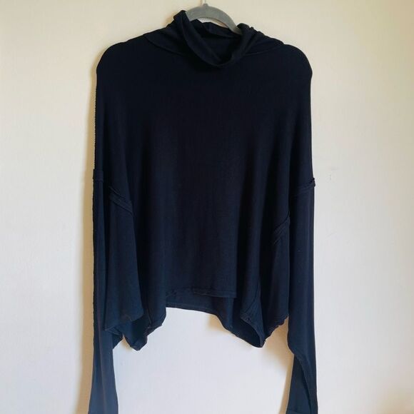WE THE FREE Black Alameda Turtleneck Oversized Sweater Top XS - Picture 4 of 12